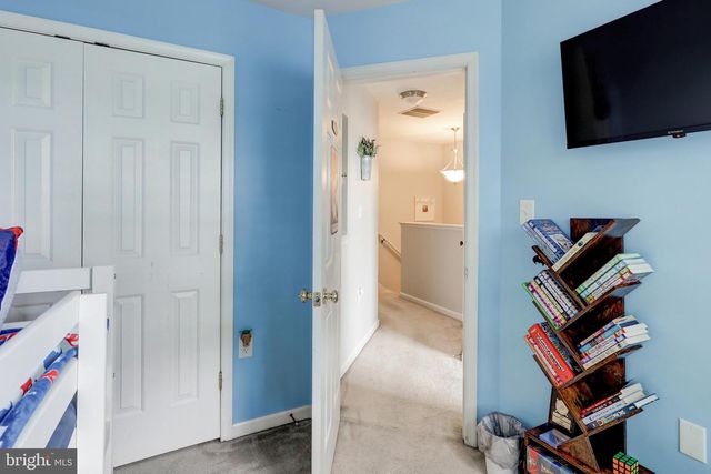 216 KNOLLWOOD RD, Millersville, PA 17551