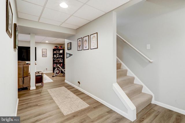 216 KNOLLWOOD RD, Millersville, PA 17551