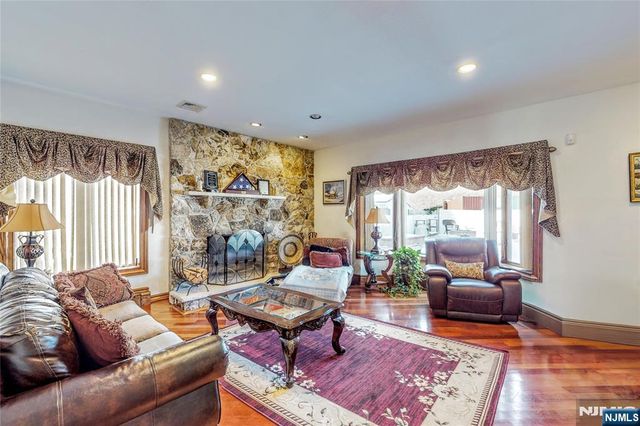 20 Albert, Moonachie, NJ 07074