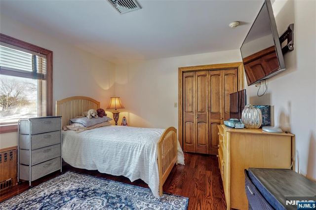 20 Albert, Moonachie, NJ 07074