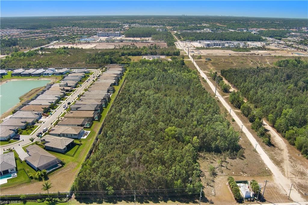 3810 Hacienda Lakes PKWY, NAPLES, FL 34114 — exterior