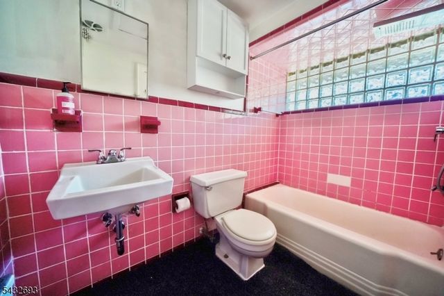 76 Doremus St, Paterson City, NJ 07522
