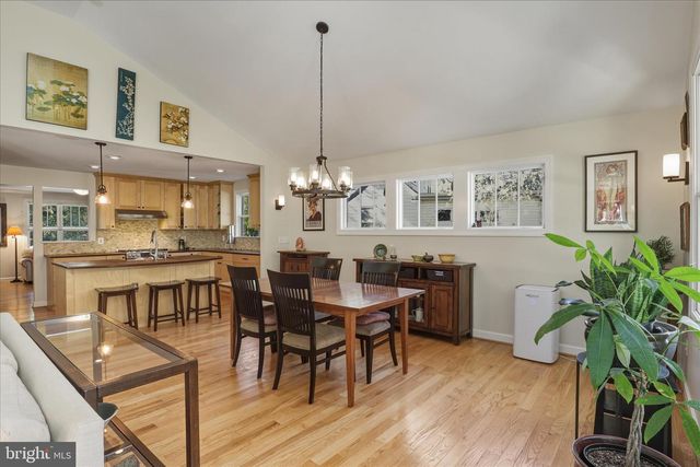 2325 S BUCHANAN ST, Arlington, VA 22206