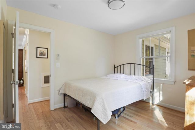 2325 S BUCHANAN ST, Arlington, VA 22206