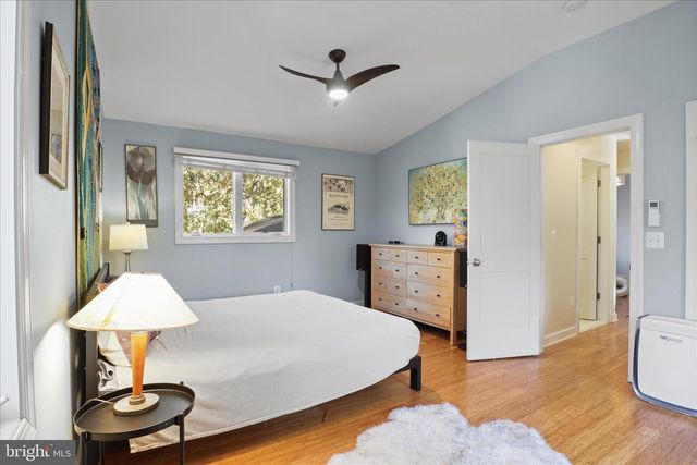 2325 S BUCHANAN ST, Arlington, VA 22206