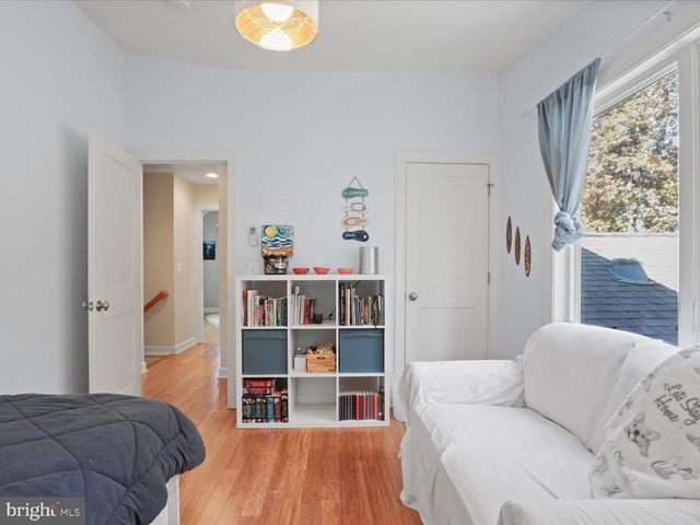 2325 S BUCHANAN ST, Arlington, VA 22206