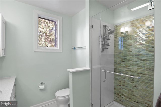 2325 S BUCHANAN ST, Arlington, VA 22206