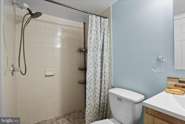 2325 S BUCHANAN ST, Arlington, VA 22206