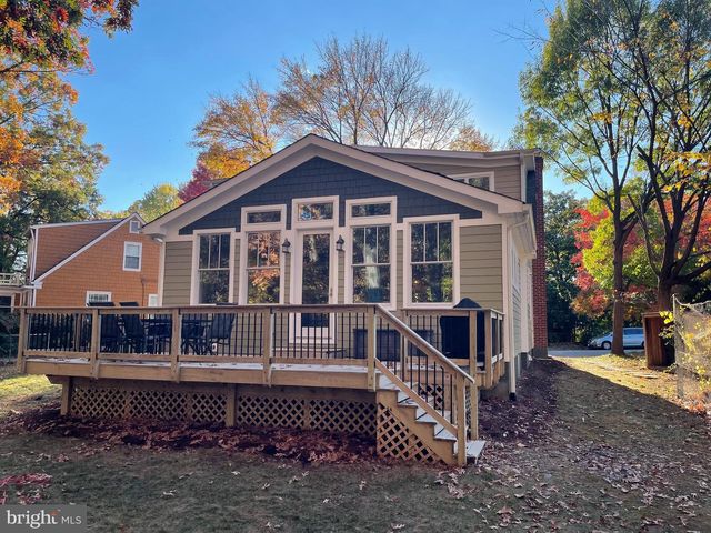 2325 S BUCHANAN ST, Arlington, VA 22206