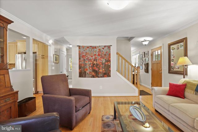 2325 S BUCHANAN ST, Arlington, VA 22206