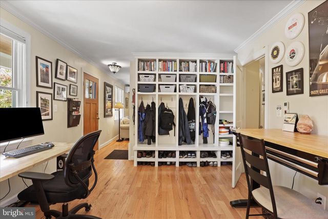 2325 S BUCHANAN ST, Arlington, VA 22206