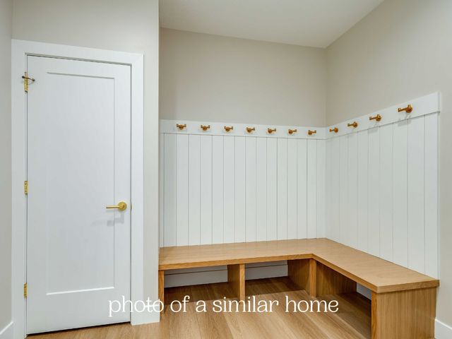 7131 Black Oak Drive, Bettendorf, IA 52722