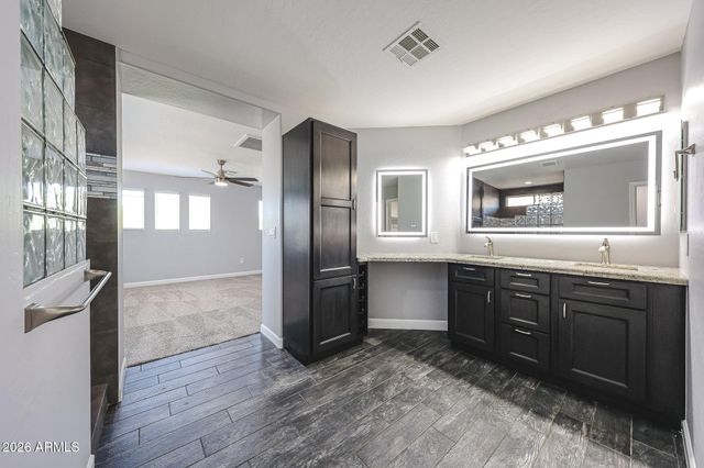 7217 W KALER Avenue, Glendale, AZ 85303