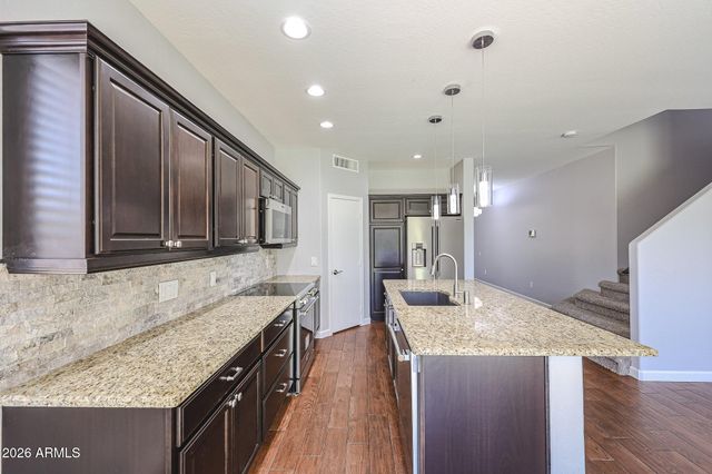 7217 W KALER Avenue, Glendale, AZ 85303