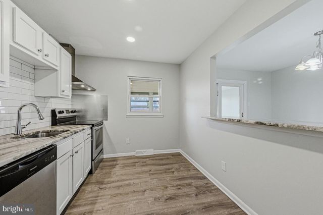 24 JACQUETTE SQ, New Castle, DE 19720