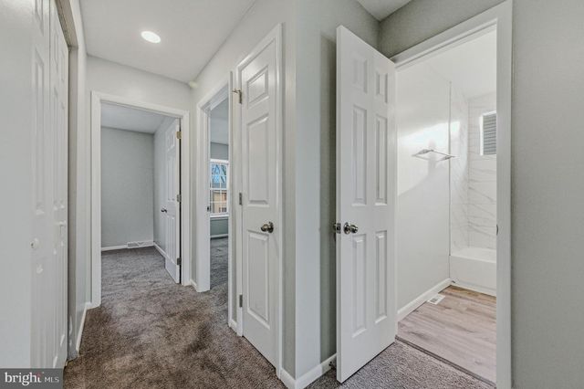 24 JACQUETTE SQ, New Castle, DE 19720