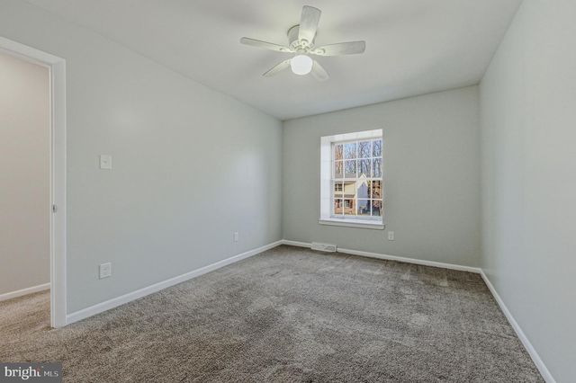 24 JACQUETTE SQ, New Castle, DE 19720