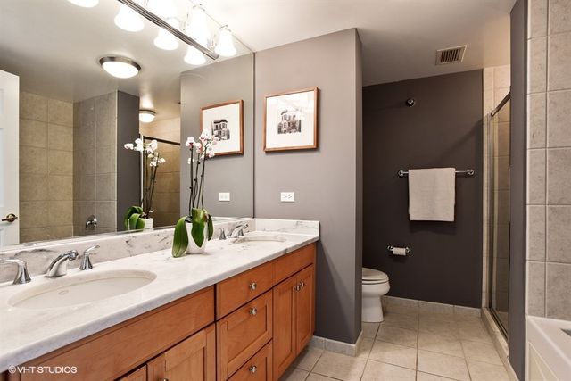 25 E Superior Street 2102, Chicago, IL 60611