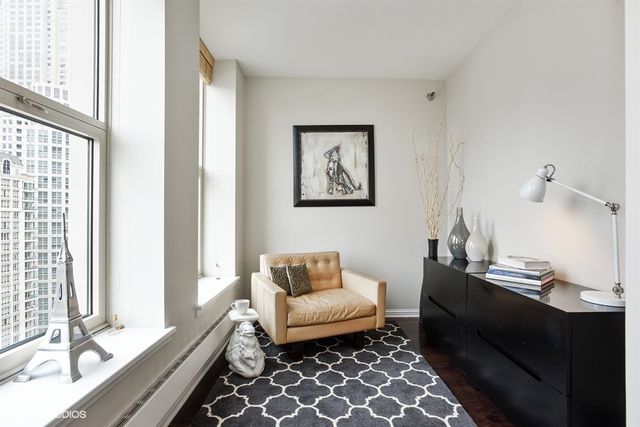 25 E Superior Street 2102, Chicago, IL 60611