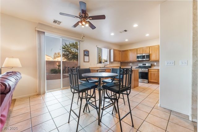 6738 Cinnabar Coast Lane, North Las Vegas, NV 89084