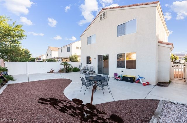 6738 Cinnabar Coast Lane, North Las Vegas, NV 89084