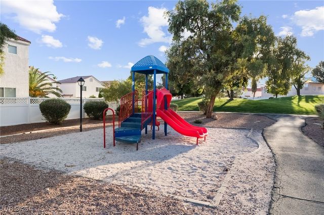 6738 Cinnabar Coast Lane, North Las Vegas, NV 89084