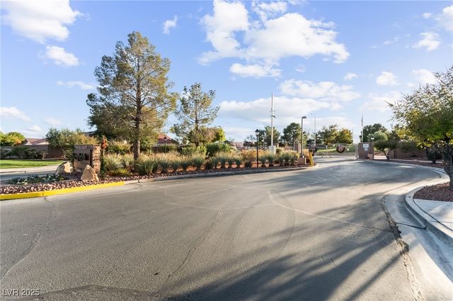 6738 Cinnabar Coast Lane, North Las Vegas, NV 89084