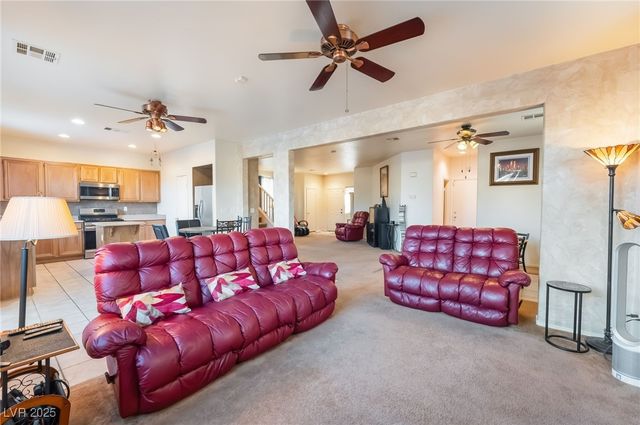 6738 Cinnabar Coast Lane, North Las Vegas, NV 89084