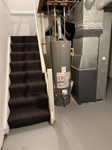 1020-1022 Avondale Circle, Kalamazoo, MI 49048