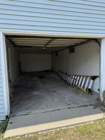 1020-1022 Avondale Circle, Kalamazoo, MI 49048