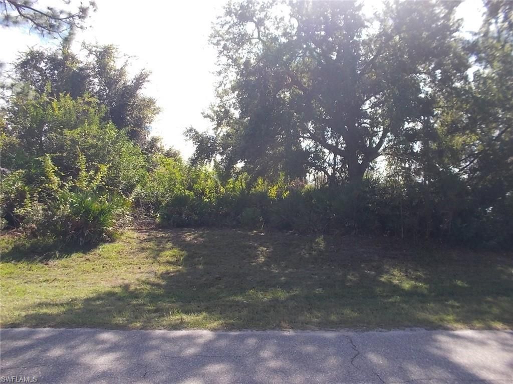 147 Yellow Pine DR, ROTONDA WEST, FL 33947 — photo 3