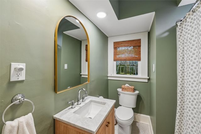 1229 47th Street, Des Moines, IA 50311