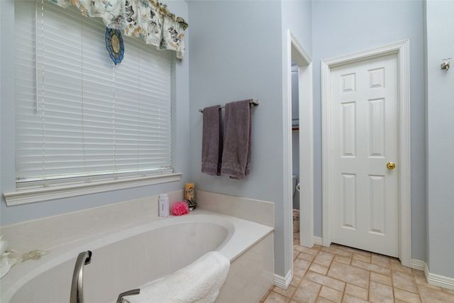 13435 Jackson Road, Krum, TX 76249