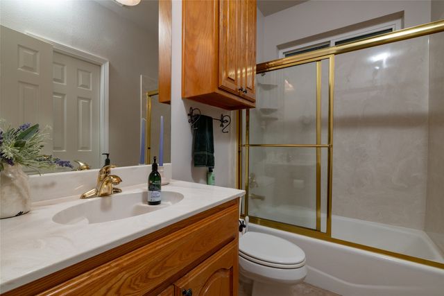 13435 Jackson Road, Krum, TX 76249