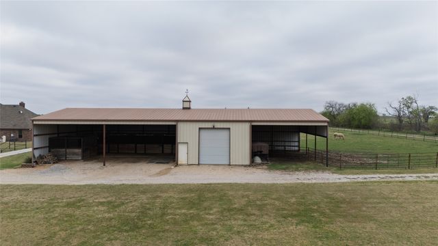 13435 Jackson Road, Krum, TX 76249