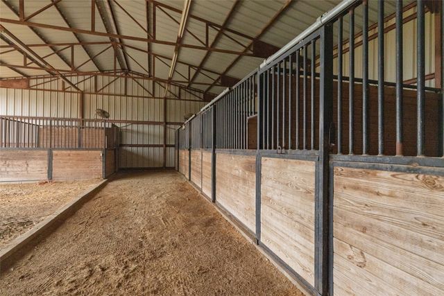 13435 Jackson Road, Krum, TX 76249