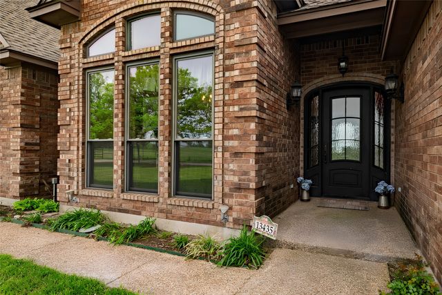 13435 Jackson Road, Krum, TX 76249