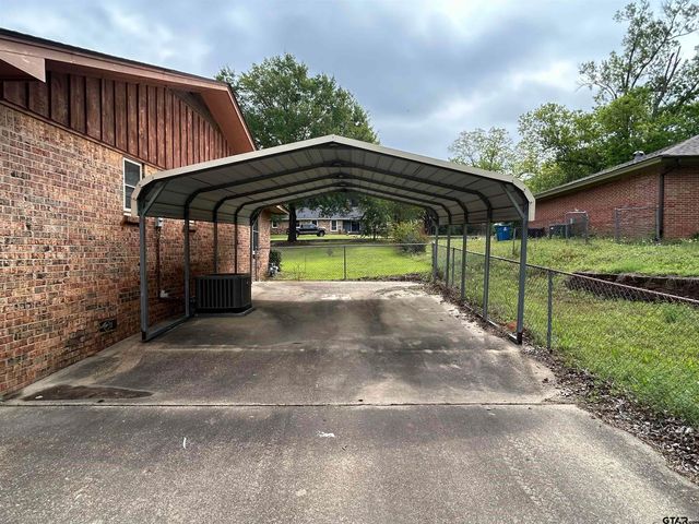 209 Circle Drive, Mineola, TX 75773