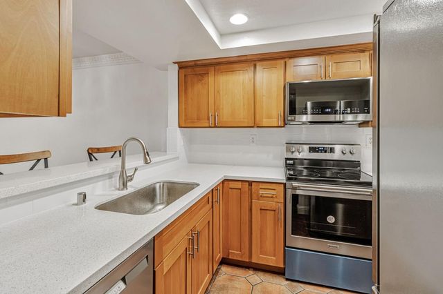 1087 Summerain Court, San Jose, CA 95122
