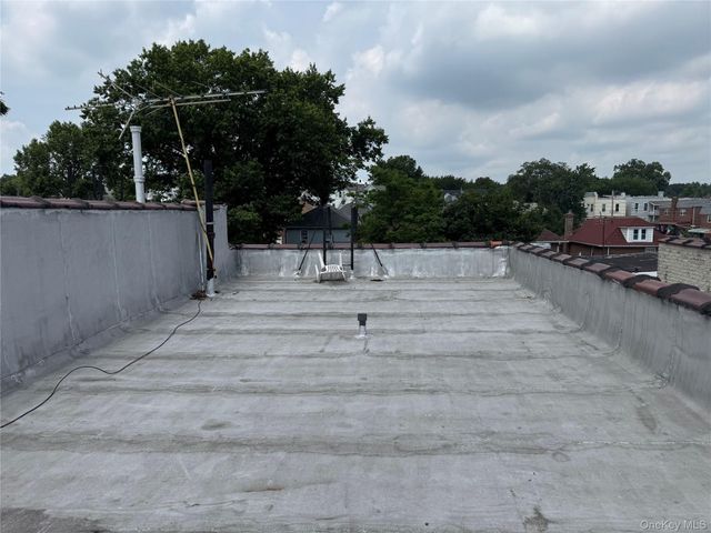 93 E 233rd Street, Bronx, NY 10470