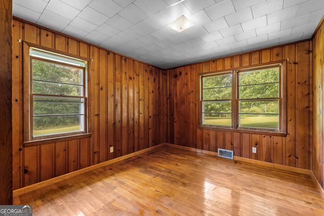 1374 Clem Lowell Road, Carrollton, GA 30116