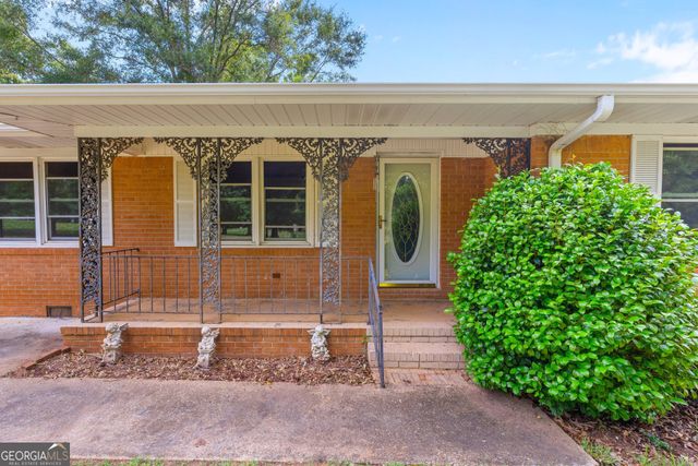 1374 Clem Lowell Road, Carrollton, GA 30116