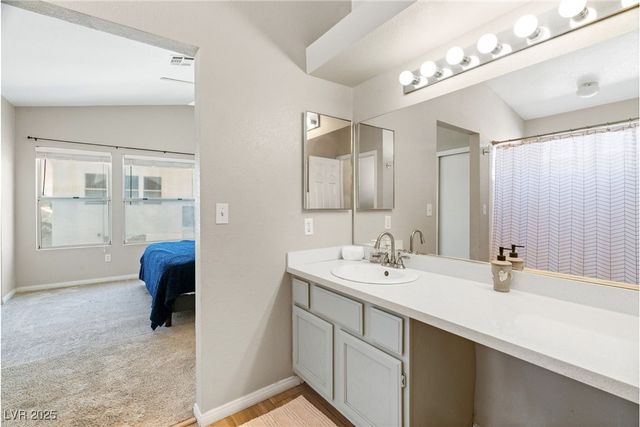 8213 Grassy Point Circle, Las Vegas, NV 89145