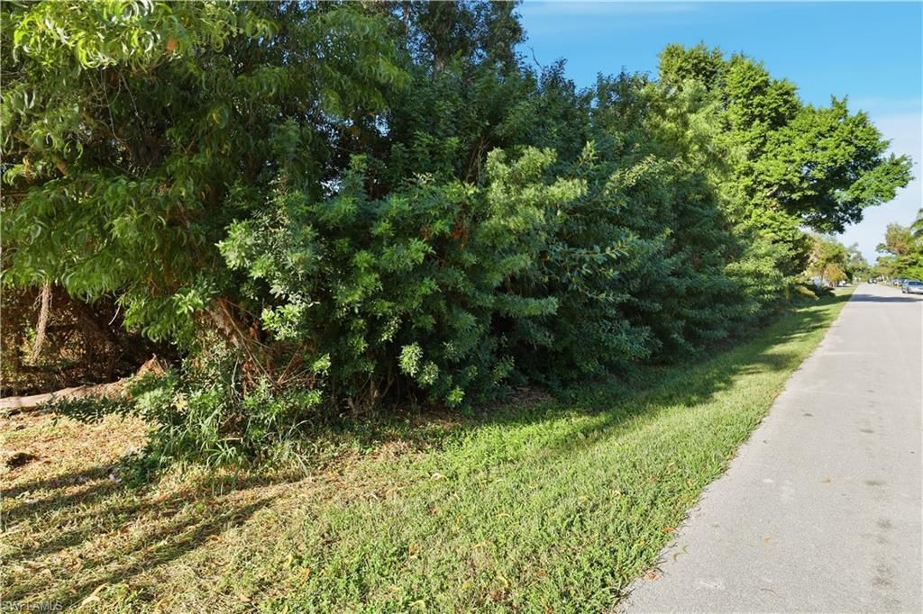 5477 Avenue D, BOKEELIA, FL 33922 — exterior