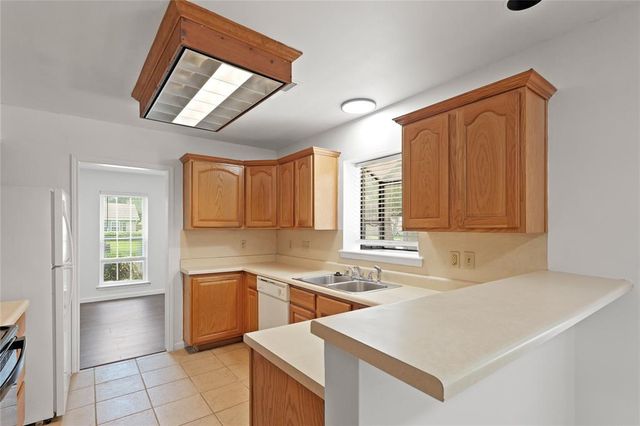 10447 Winding Trail Road, La Porte, TX 77571