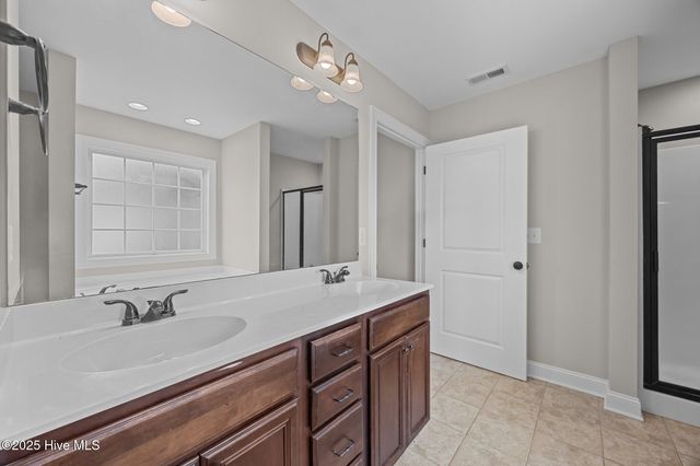 1716 Stone Wood Drive, Winterville, NC 28590