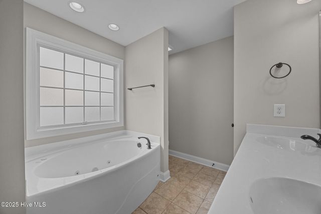 1716 Stone Wood Drive, Winterville, NC 28590
