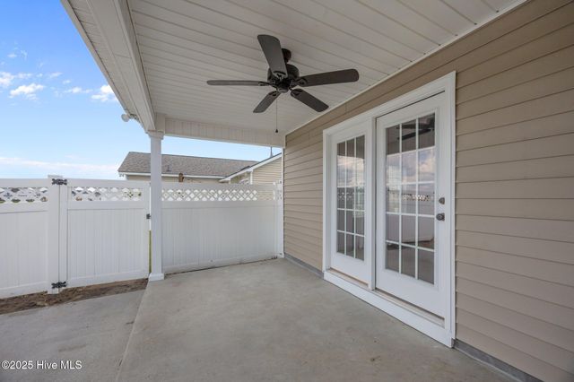 1716 Stone Wood Drive, Winterville, NC 28590