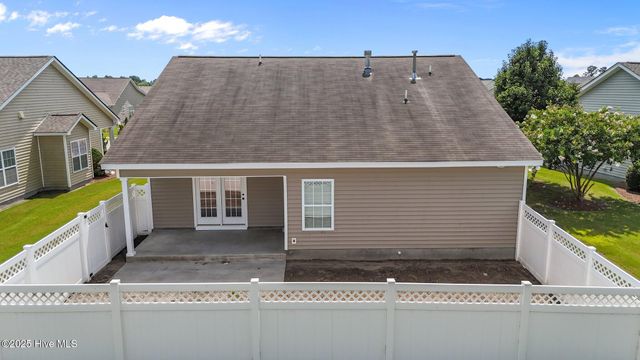 1716 Stone Wood Drive, Winterville, NC 28590
