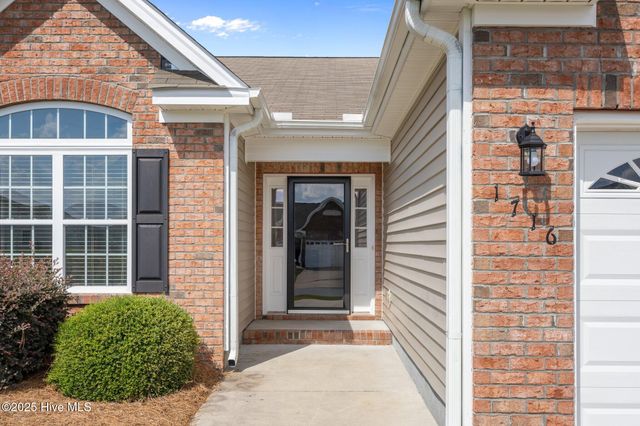 1716 Stone Wood Drive, Winterville, NC 28590